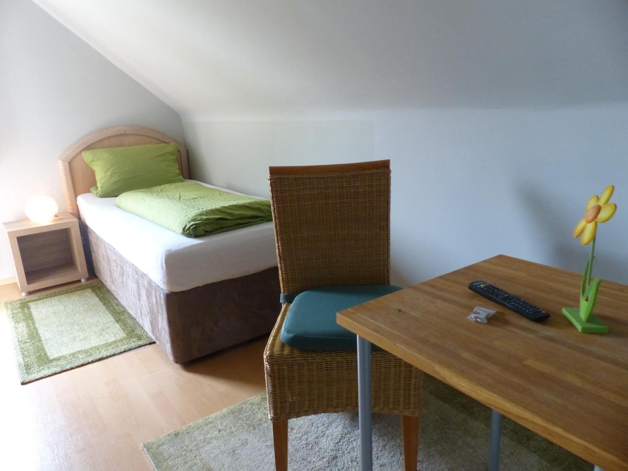 Hotel Haus Der Gastlichkeit à Ratingen Extérieur photo